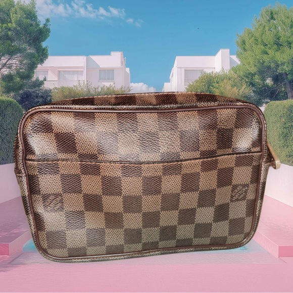 Louis Vuitton Brown Damier Ebene Pouchette! - Picture 1 of 5